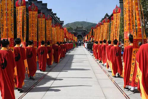 改运开运方法很多，枕头下放红布改运法不多见