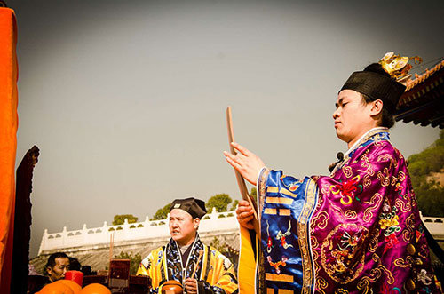 选日子结婚 避开这三个“年份”很重要