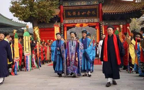 怎么才能种生基？何鸿燊种生基改运做法