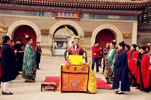 这几类需要去寺院超度  看看是否有你
