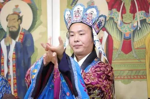 前男友不爱了还要挽回 女孩子应该做到这三点