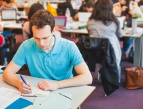 道教法事：领导重用小人不用君子 赶紧用这些方法来化解