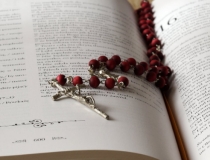 婴灵超度：怎么确定是否有婴灵缠身,婴灵缠身是会有这些症状产生