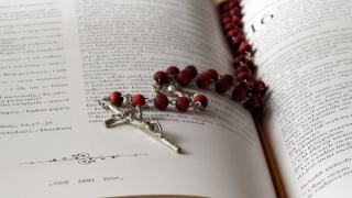 婴灵超度：怎么确定是否有婴灵缠身,婴灵缠身是会有这些症状产生