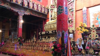 化太岁：犯太岁需要供奉太岁牌位,来化解犯太岁的影响