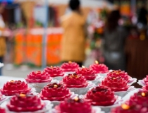 超度法事：中元节给去世的人烧纸希望亲人在另外一边过得好