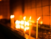 超度法事：在线烧香是否灵验，上香需要注意这些问题