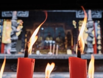 超度法事：怎么烧纸，一定要在地上画个圈