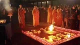 超度法事：超度是什么意思求解：佛教里超度亡灵是什么意思