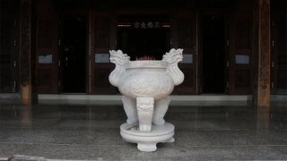 超度法事：民间烧纸时的禁忌，买纸钱的时候需要注意了