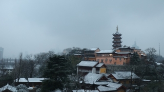 超度法事：去寺庙烧香的讲究，需要注意的上香事项