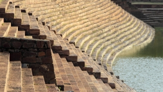 民俗文化：什么是现世报，上一秒做坏事下一秒就会受到惩罚