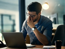 道教法事：坐在东南角 事业受阻 通过泰山石可以化解