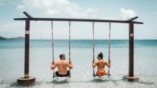 斩烂桃花：铜公鸡放衣柜可以斩烂桃花吗 斩桃花方法有这几个