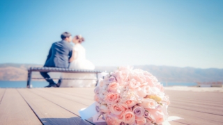 斩烂桃花：斩烂桃花手串可以帮助我们斩断桃花赶走第三者