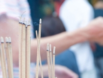 超度法事：为何在人去世烧纸？这些是有什么讲究