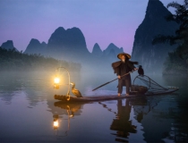 超度法事：清明烧纸纪念祖先寄托哀思，祈求先祖的庇护